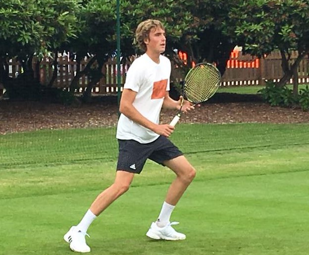 tsitsipas - grass